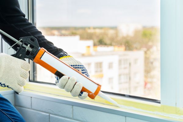 Cost of Window Recaulking Service in Palatine