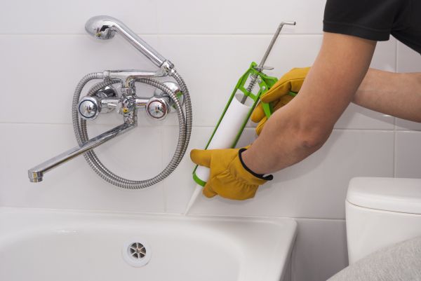 Cost of Bathtub Caulking in Palatine